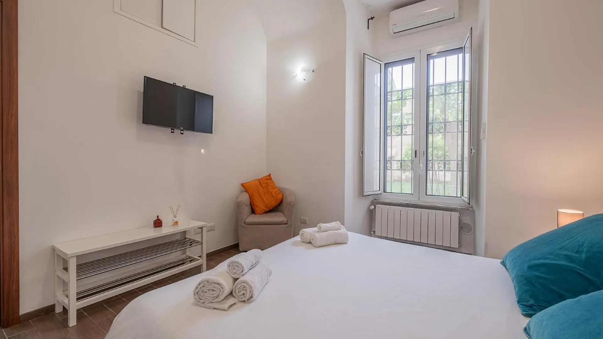 Castel Sant Angelo'S Harmonious Apartment Italy